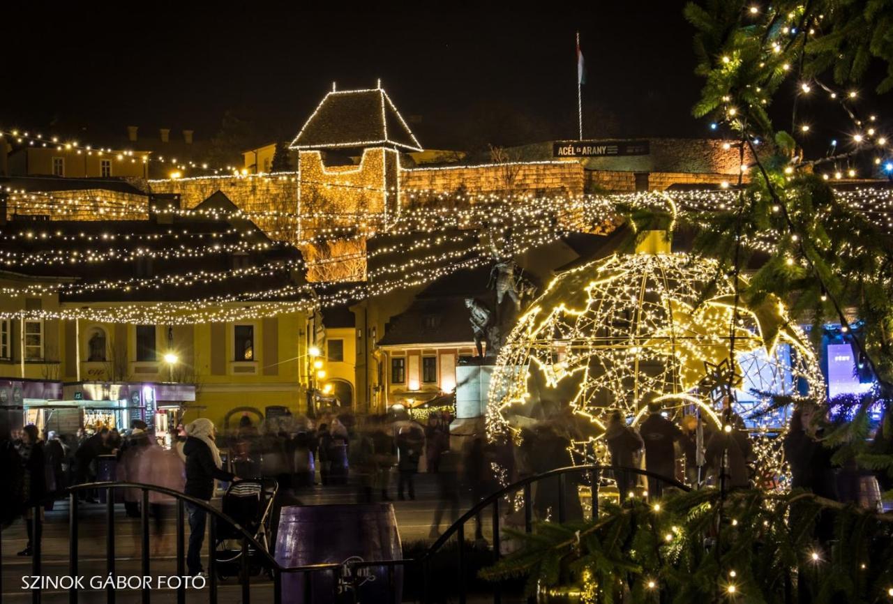 Kokusz Apartmanok Eger Exteriér fotografie